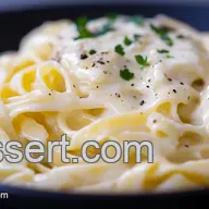 Fettuccine Alfredo: Ricetta Romana Autentica!