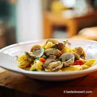Pasta Patate e Vongole per 4 Persone