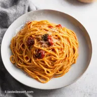 Spaghetti allAssassina La Ricetta Barese da Urlo
